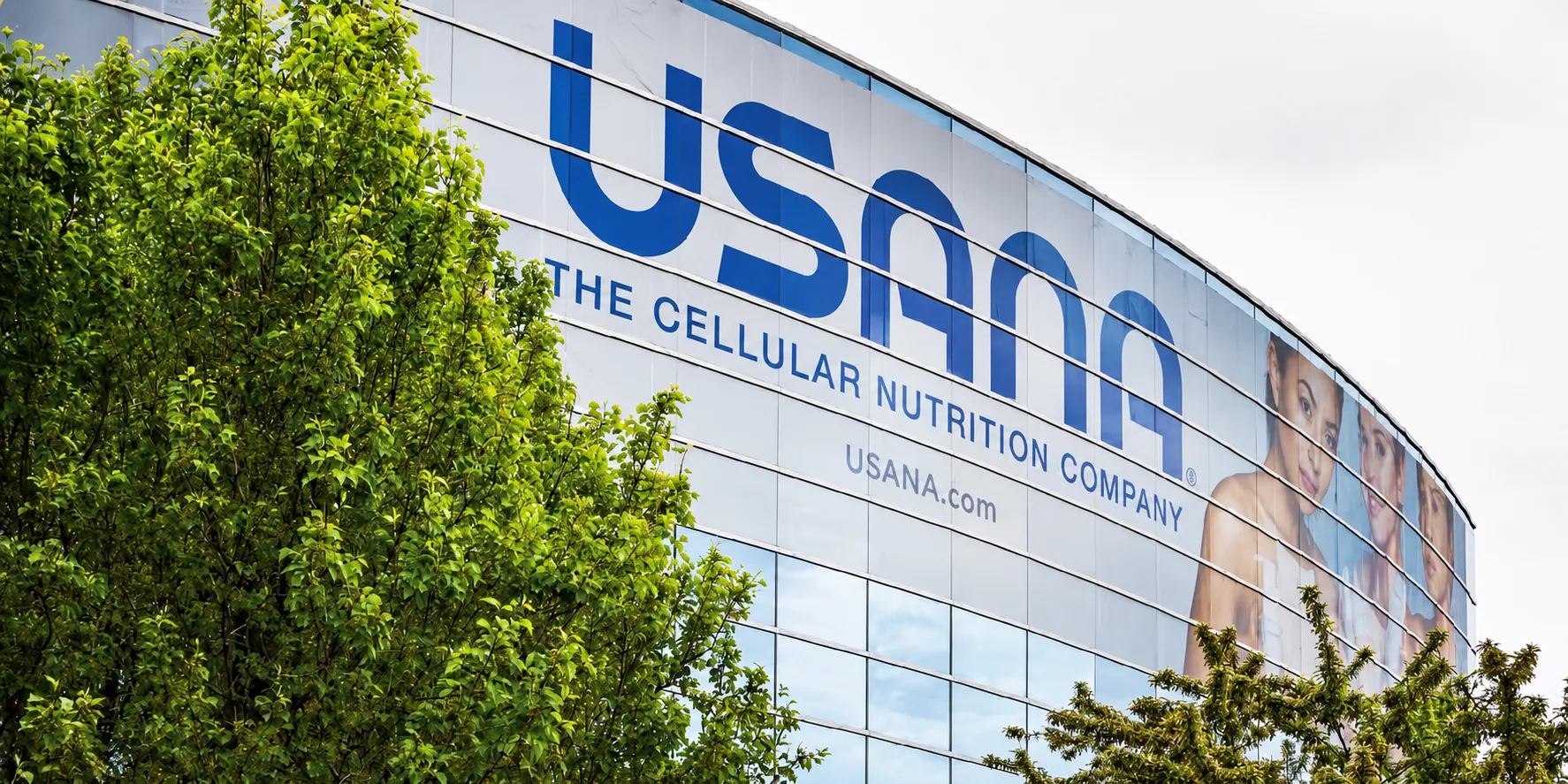 USANA公司位於美國猶他州鹽湖城,是在1992年時創辦由華斯博士創辦